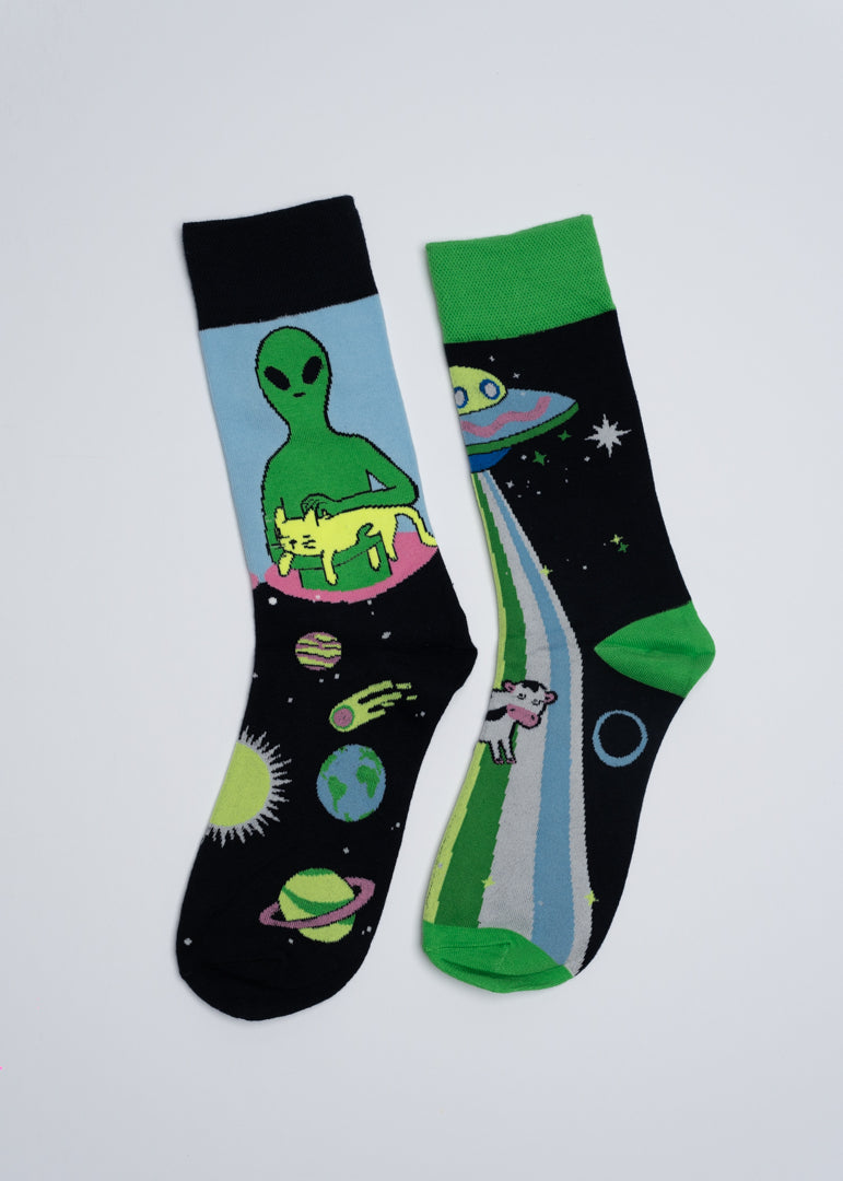 Area 51 mismatched socks